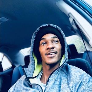 Meet your Posher, Deonte